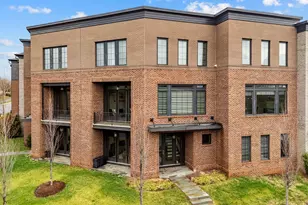 23132 Brooksbank Square, Brambleton, VA 20148 - Photo 2