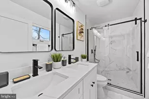 708 W Jasper Ct, Sterling, VA 20164 - Photo 34