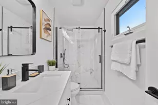 708 W Jasper Ct, Sterling, VA 20164 - Photo 34