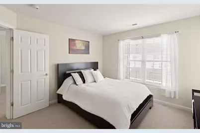 42496 Legacy Park Drive, Brambleton, VA 20148 - Photo 28