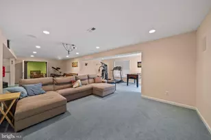 43774 Brownburg Pl, Chantilly, VA 20152 - Photo 48