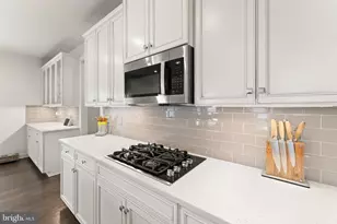 38373 Coralberry Pl, Lovettsville, VA 20180 - Photo 32