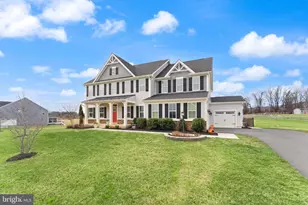 38373 Coralberry Pl, Lovettsville, VA 20180 - Photo 4