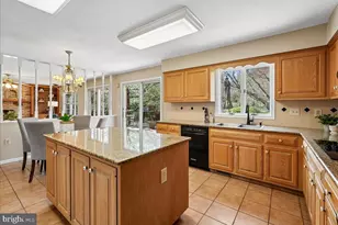 14351 Rosefinch Cir, Leesburg, VA 20176 - Photo 18