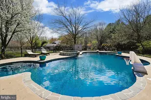 14351 Rosefinch Cir, Leesburg, VA 20176 - Photo 26