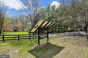 14351 Rosefinch Cir, Leesburg, VA 20176 - Photo 96