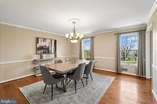 14351 Rosefinch Cir, Leesburg, VA 20176 - Photo 12