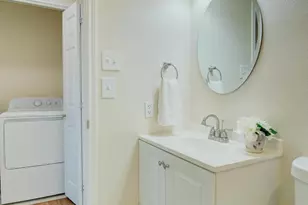 676 Gateway Dr SE, Leesburg, VA 20175 - Photo 24