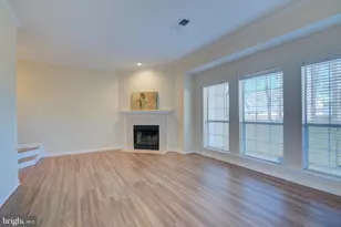 676 Gateway Dr SE, Leesburg, VA 20175 - Photo 6