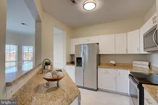 676 Gateway Dr SE, Leesburg, VA 20175 - Photo 12