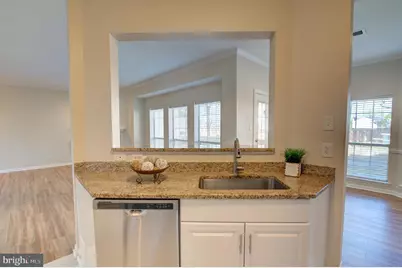 676 Gateway Drive SE #804, Leesburg, VA 20175 - Photo 14