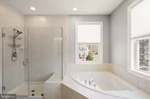 22879 Courtland Park Dr, Brambleton, VA 20148 - Photo 42