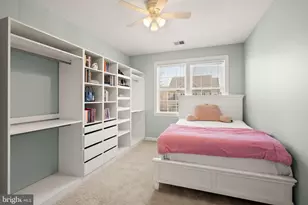 22879 Courtland Park Dr, Brambleton, VA 20148 - Photo 46