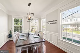 22879 Courtland Park Dr, Brambleton, VA 20148 - Photo 16