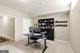 22879 Courtland Park Dr, Brambleton, VA 20148 - Photo 66