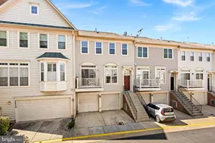 46353 Villa Square, Potomac Falls, VA 20165 - Photo 4