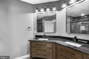 46353 Villa Square, Potomac Falls, VA 20165 - Photo 18