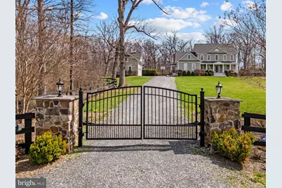 18940 Airmont Road, Purcellville, VA 20132 - Photo 2