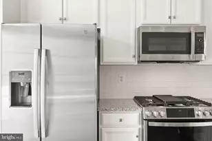 42582 Antonia Ter, Sterling, VA 20166 - Photo 4