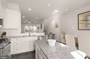 42582 Antonia Ter, Sterling, VA 20166 - Photo 18