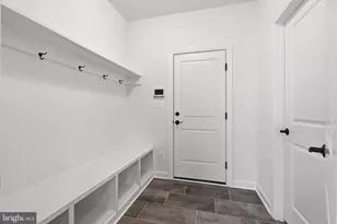 20285 Redrose Dr, Sterling, VA 20165 - Photo 30