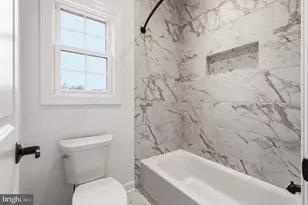 20285 Redrose Dr, Sterling, VA 20165 - Photo 52