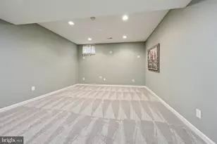 42852 Ridgeway Dr, Broadlands, VA 20148 - Photo 34