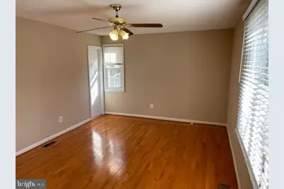 234 E Juniper Avenue, Sterling, VA 20164 - Photo 12