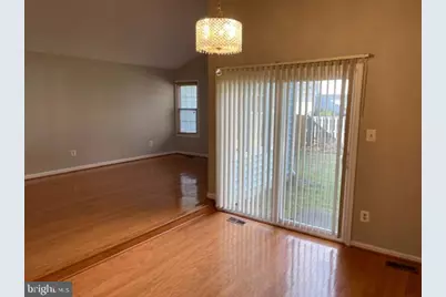 234 E Juniper Avenue, Sterling, VA 20164 - Photo 6