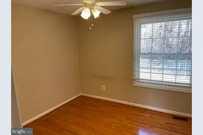 234 E Juniper Avenue, Sterling, VA 20164 - Photo 18