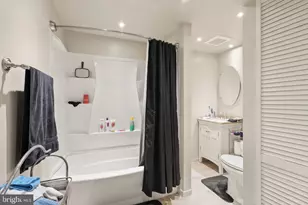 107 N Aspen Ave, Sterling, VA 20164 - Photo 16