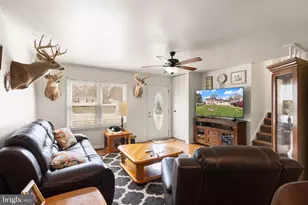 107 N Aspen Ave, Sterling, VA 20164 - Photo 8