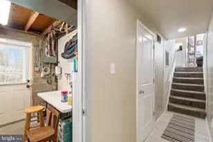 107 N Aspen Ave, Sterling, VA 20164 - Photo 14