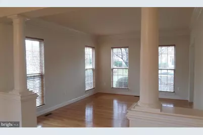 20329 River Bank Street, Sterling, VA 20165 - Photo 4