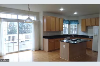 20329 River Bank Street, Sterling, VA 20165 - Photo 6