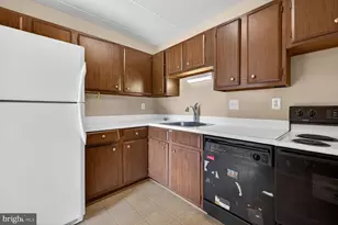 125 Clubhouse Dr SW, Leesburg, VA 20175 - Photo 2