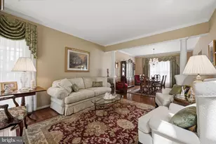 18714 Drummond Pl, Leesburg, VA 20176 - Photo 16