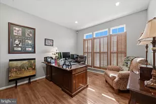 18714 Drummond Pl, Leesburg, VA 20176 - Photo 14