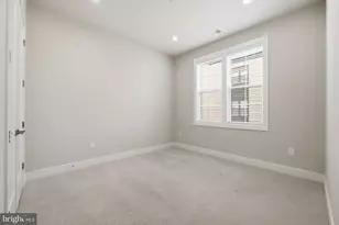 22171 Springside Terr, Ashburn, VA 20148 - Photo 34