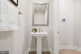 22171 Springside Terr, Ashburn, VA 20148 - Photo 24