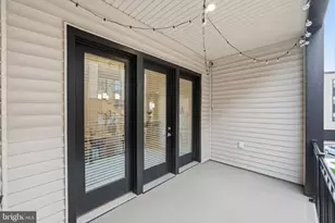 22171 Springside Terr, Ashburn, VA 20148 - Photo 40