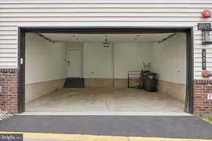 22171 Springside Terr, Ashburn, VA 20148 - Photo 46