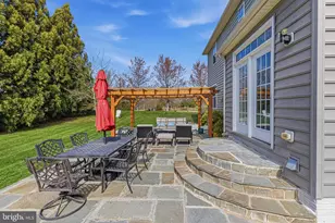 24531 Fishermans Pond Ct, Aldie, VA 20105 - Photo 4