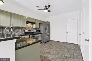 43662 McDowell Sq, Leesburg, VA 20176 - Photo 10