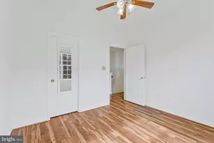 43662 McDowell Sq, Leesburg, VA 20176 - Photo 16