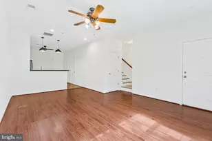 43662 McDowell Sq, Leesburg, VA 20176 - Photo 8