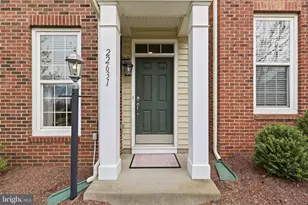 22631 Hawkbill Square, Brambleton, VA 20148 - Photo 2