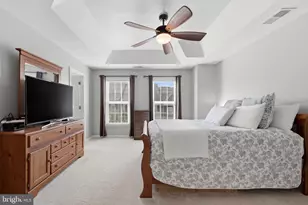 22631 Hawkbill Square, Brambleton, VA 20148 - Photo 28
