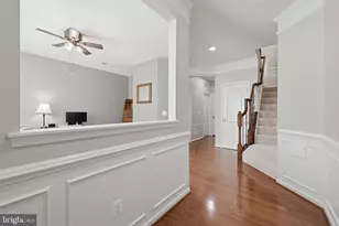 22631 Hawkbill Square, Brambleton, VA 20148 - Photo 4