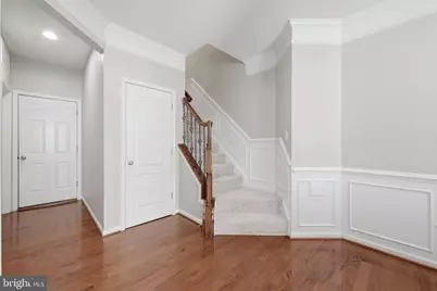 22631 Hawkbill Square, Brambleton, VA 20148 - Photo 8